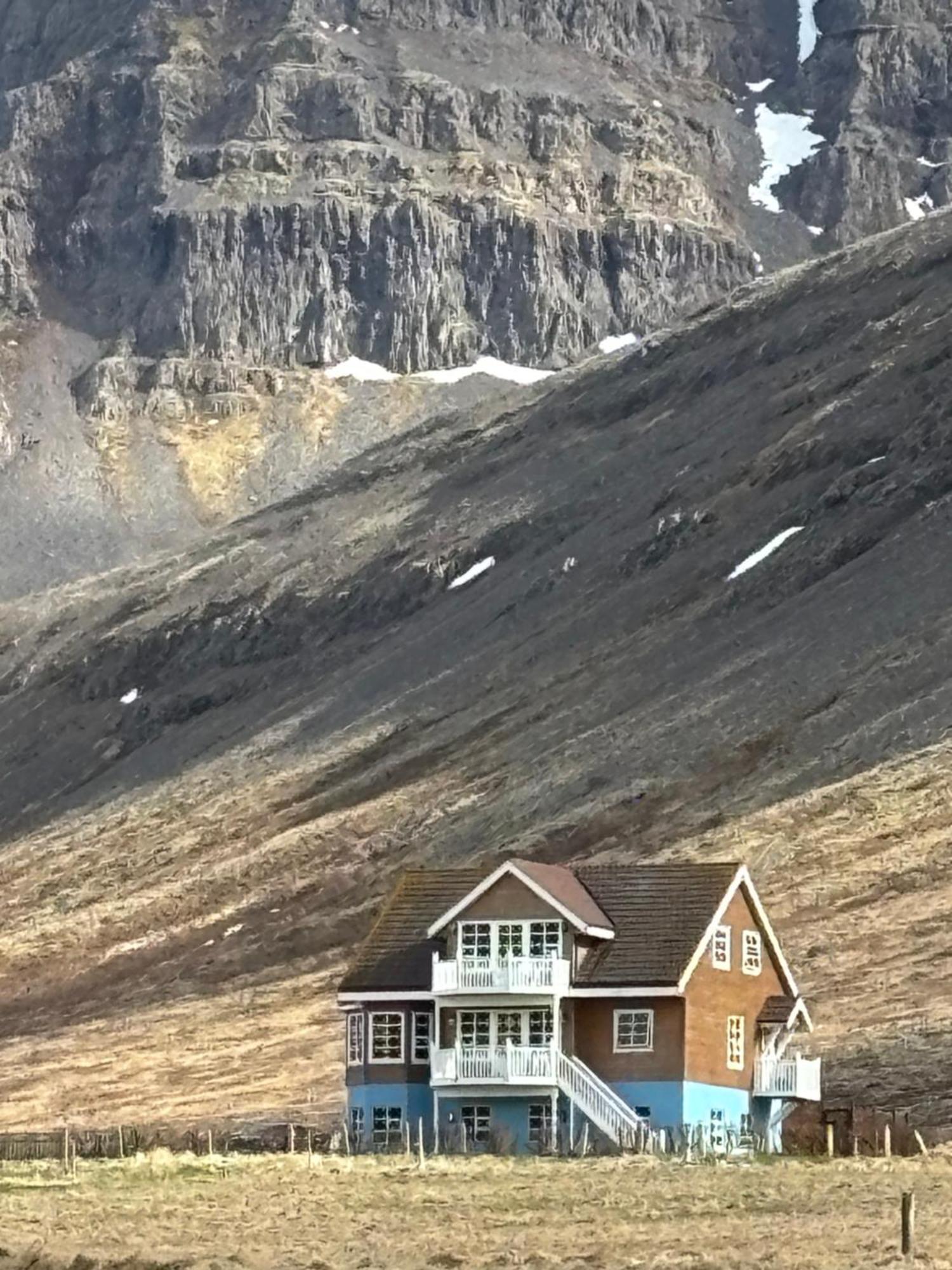 The Guesthouse At Dynjandi Falls Bíldudalur Exteriör bild